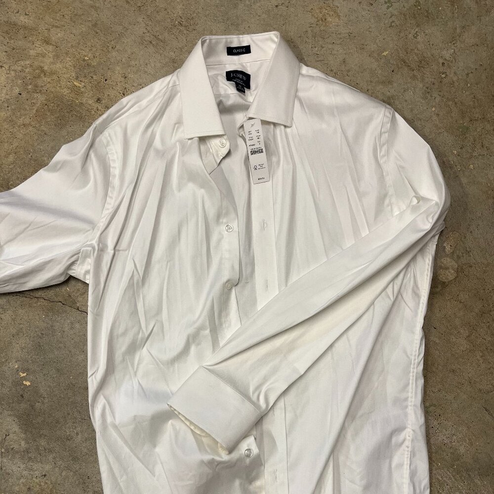 Classic white J. Crew Bowery Performance spread collar dress shirt new with tags
